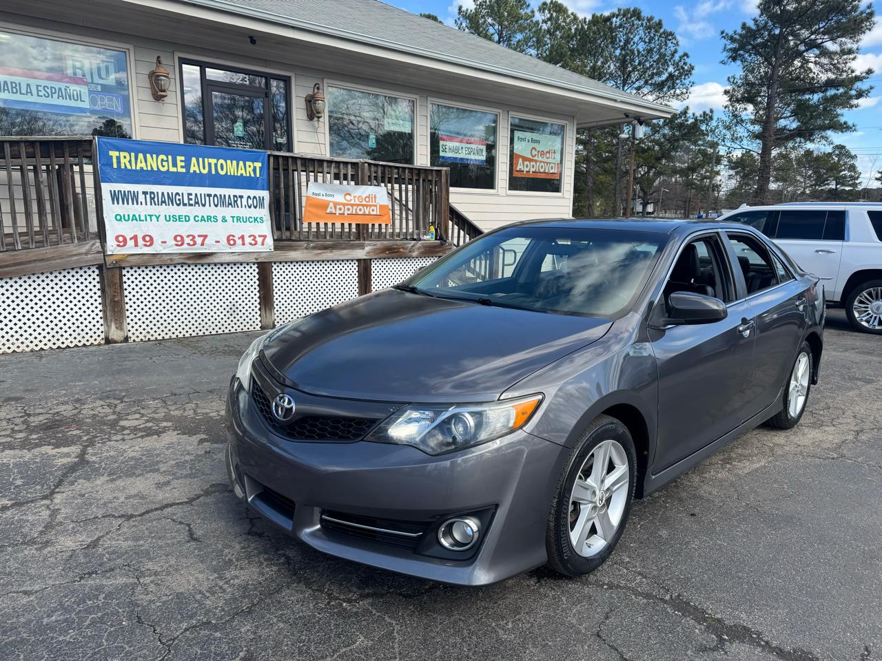 2013 toyota camry xle
