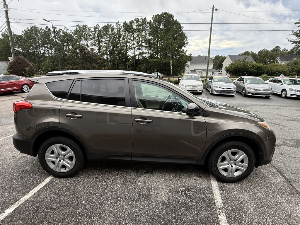 2013 toyota rav4 le