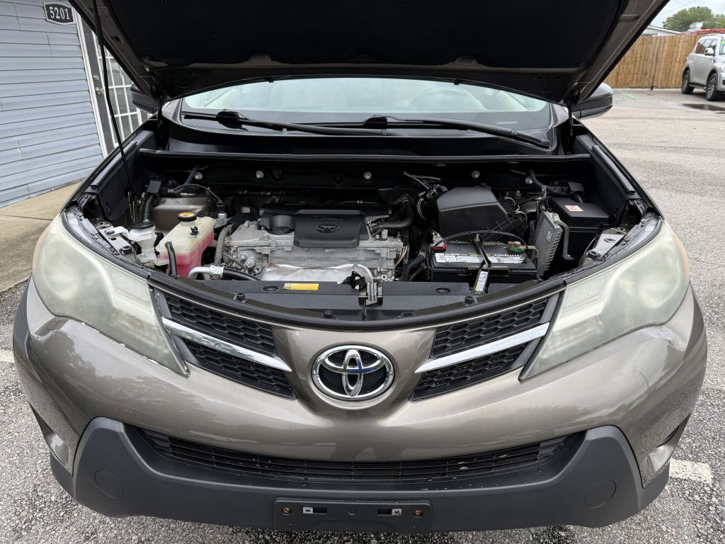 2013 toyota rav4 le