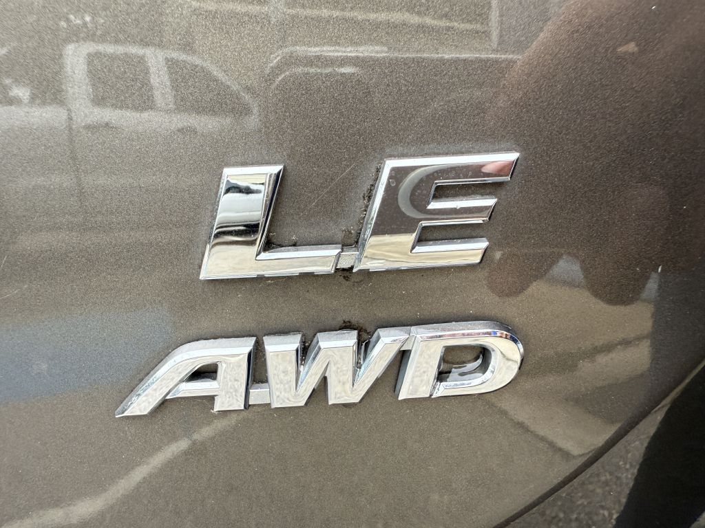 2013 toyota rav4 le