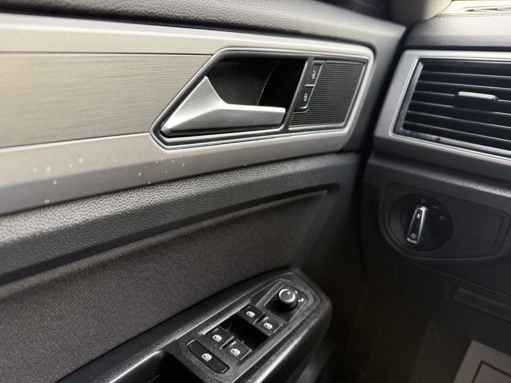 2018 volkswagen atlas 2.0t s