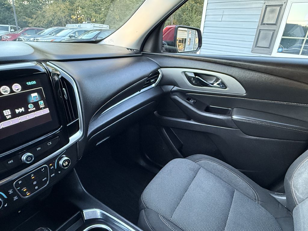 2019 chevrolet traverse lt cloth