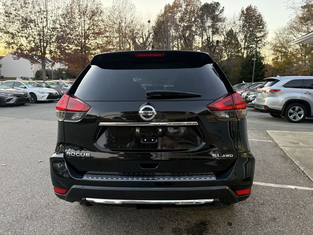 2017 nissan rogue sl