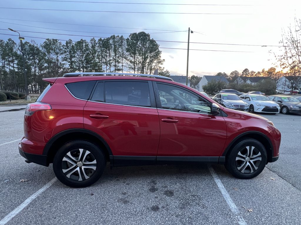 2016 toyota rav4 le