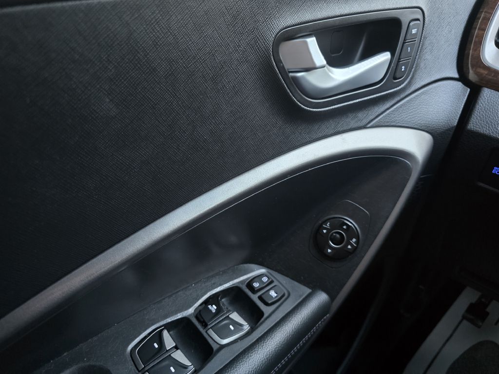 2014 hyundai santa fe sport 2.0t