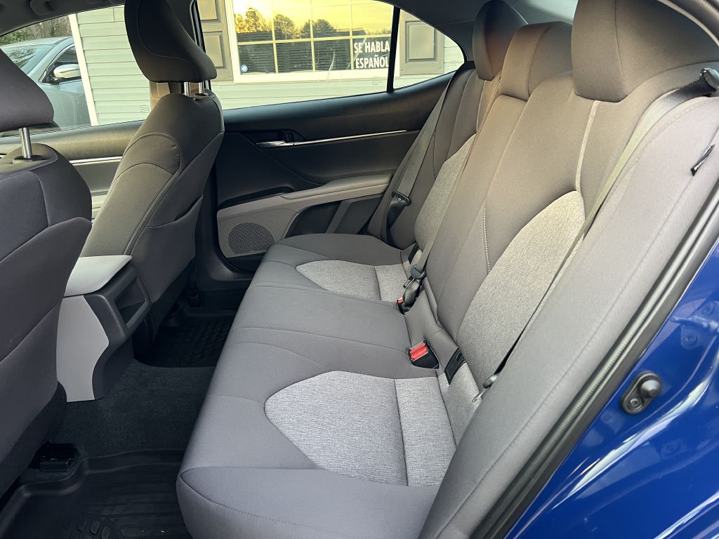 2023 toyota camry le