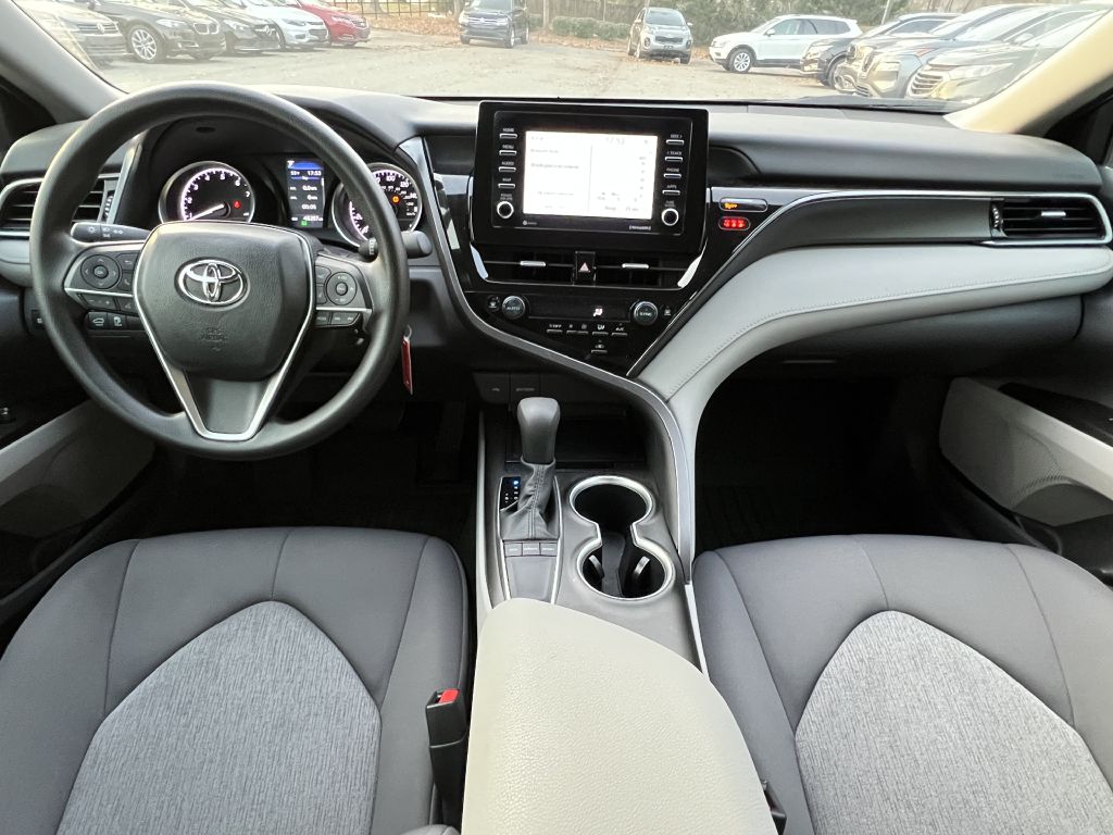 2023 toyota camry le