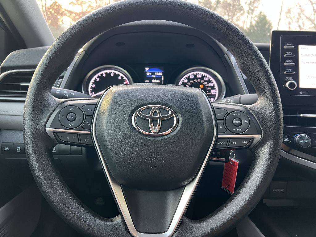 2023 toyota camry le