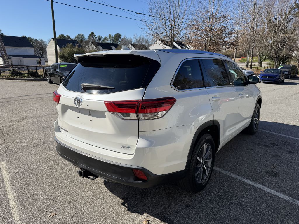 2017 toyota highlander xle
