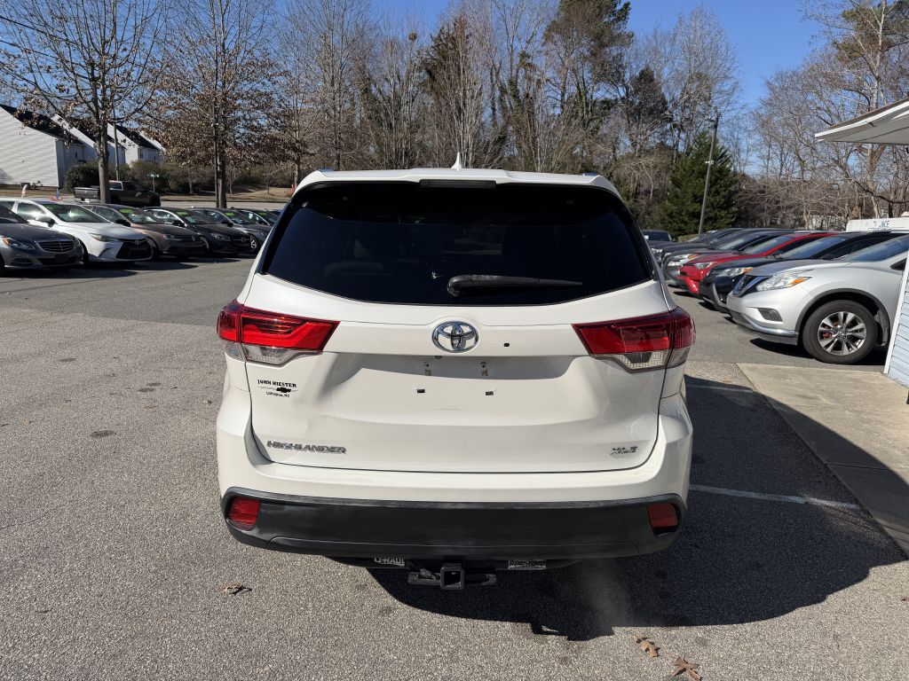 2017 toyota highlander xle