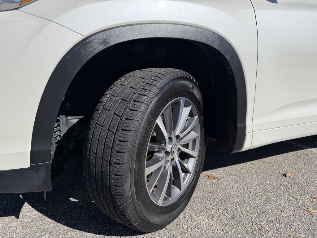 2017 toyota highlander xle