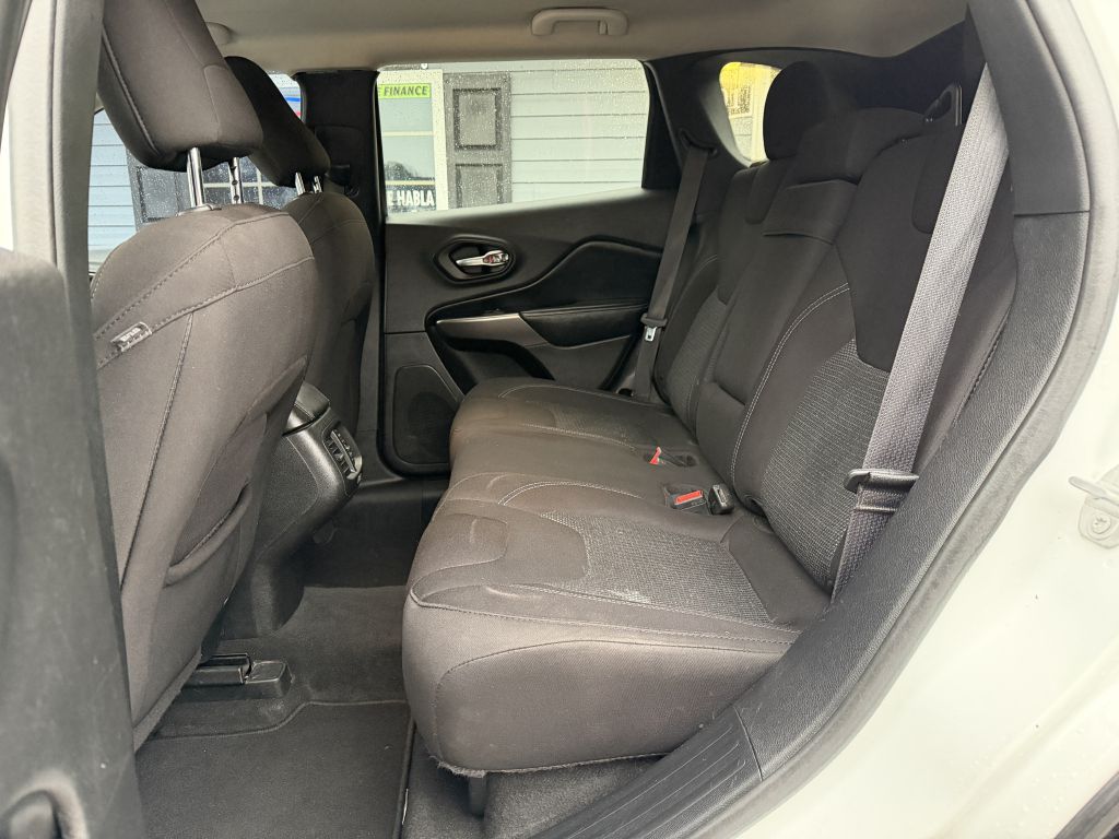 2019 jeep cherokee latitude
