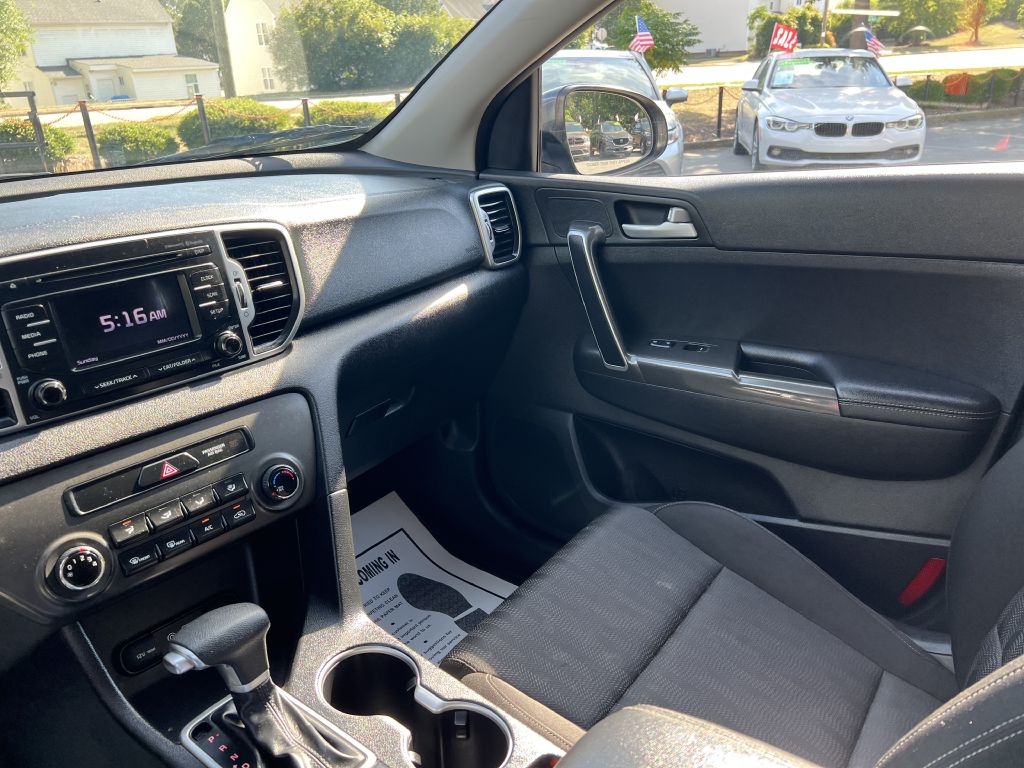 2017 Kia Sportage LX - Photo 16