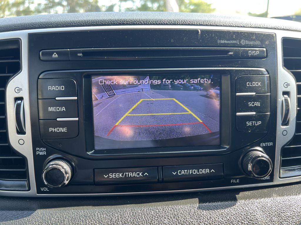 2017 Kia Sportage LX - Photo 18