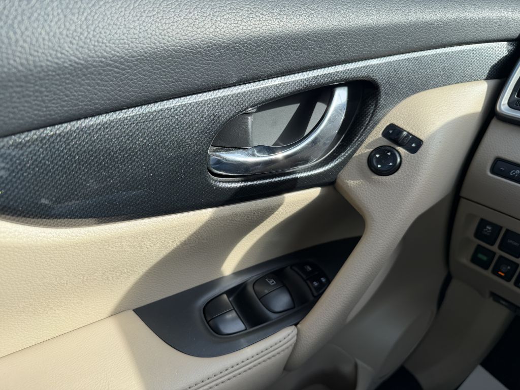 2016 nissan rogue sl