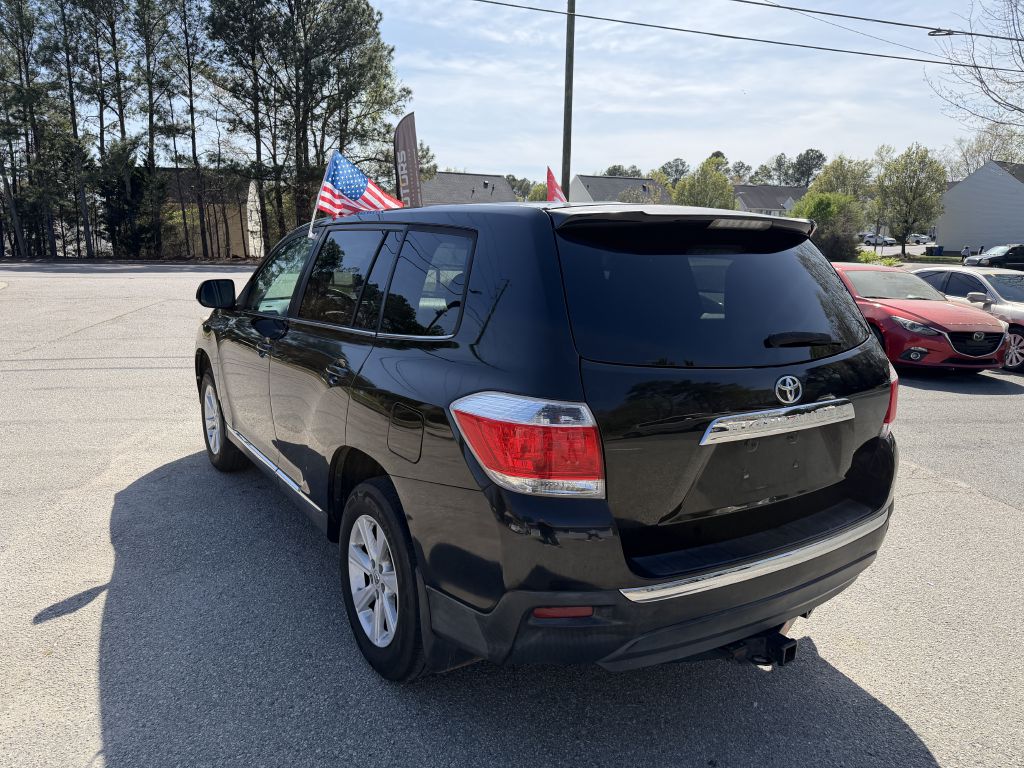 2013 toyota highlander base