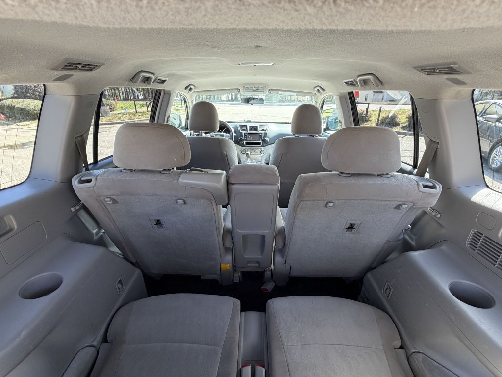 2013 toyota highlander base