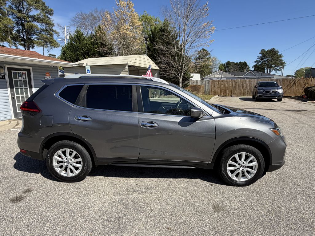 2018 nissan rogue sv