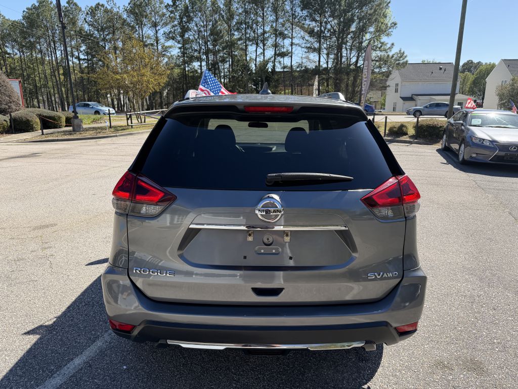 2018 nissan rogue sv