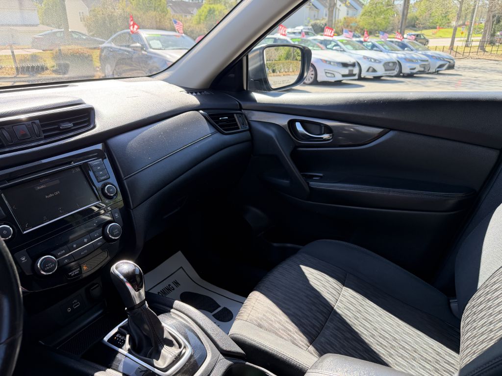 2018 nissan rogue sv