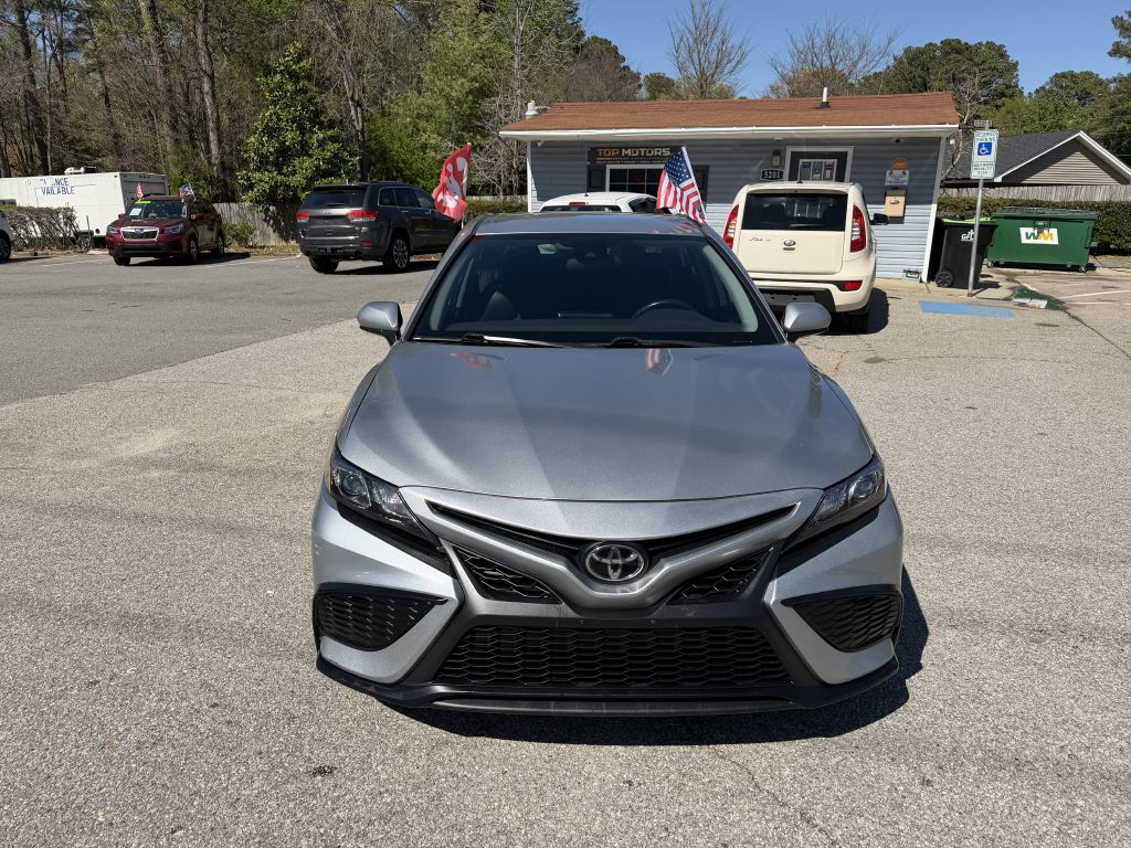 2021 toyota camry se