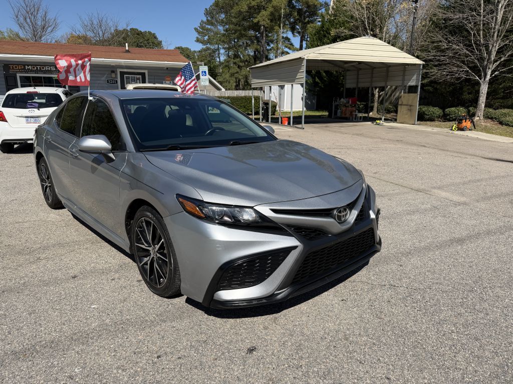 2021 toyota camry se