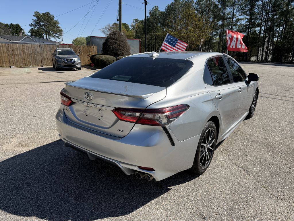 2021 toyota camry se