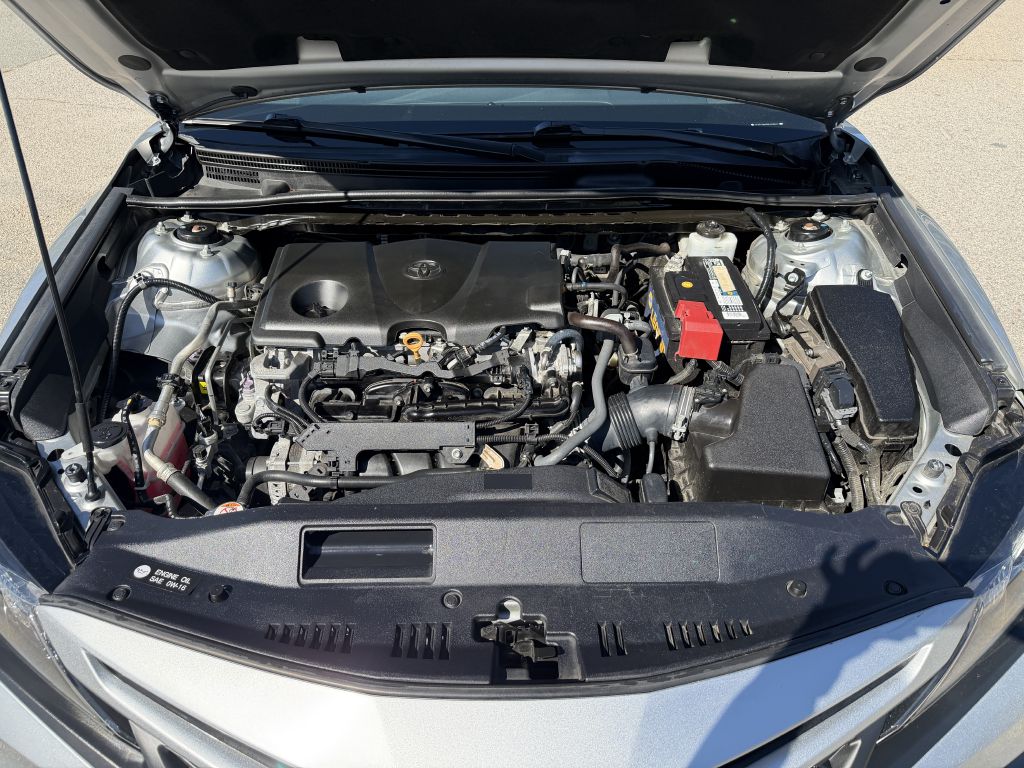 2021 toyota camry se