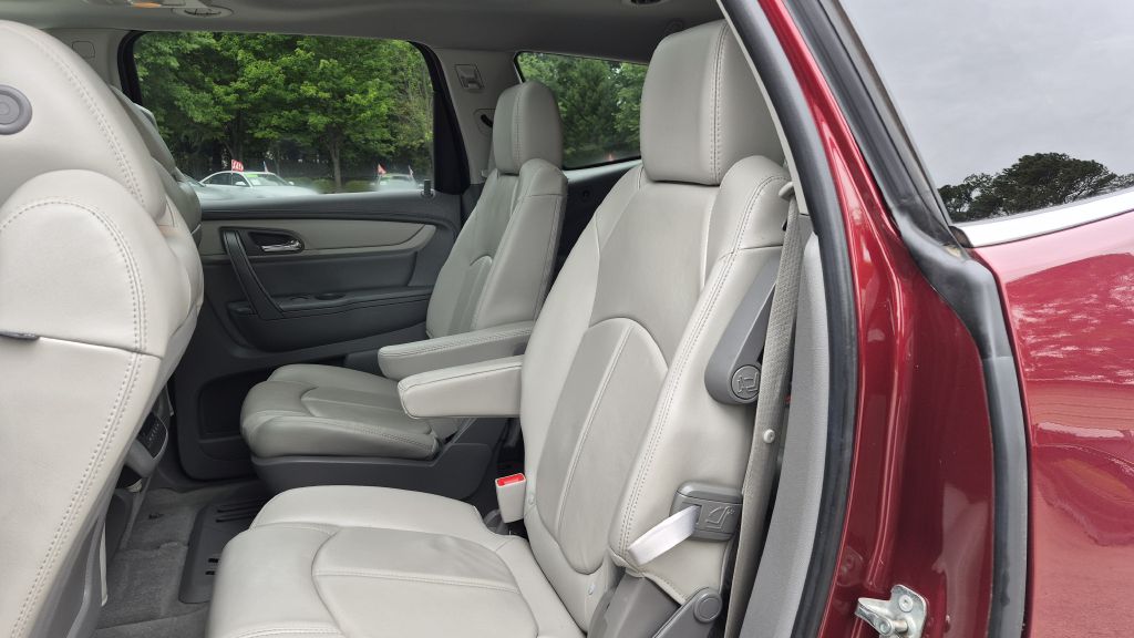 2016 chevrolet traverse lt