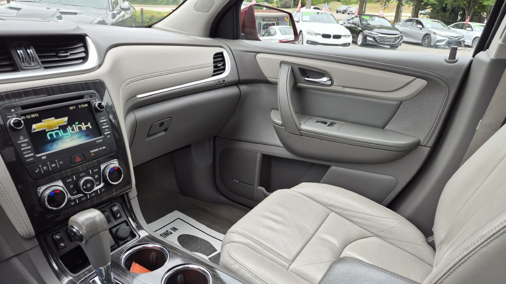 2016 chevrolet traverse lt
