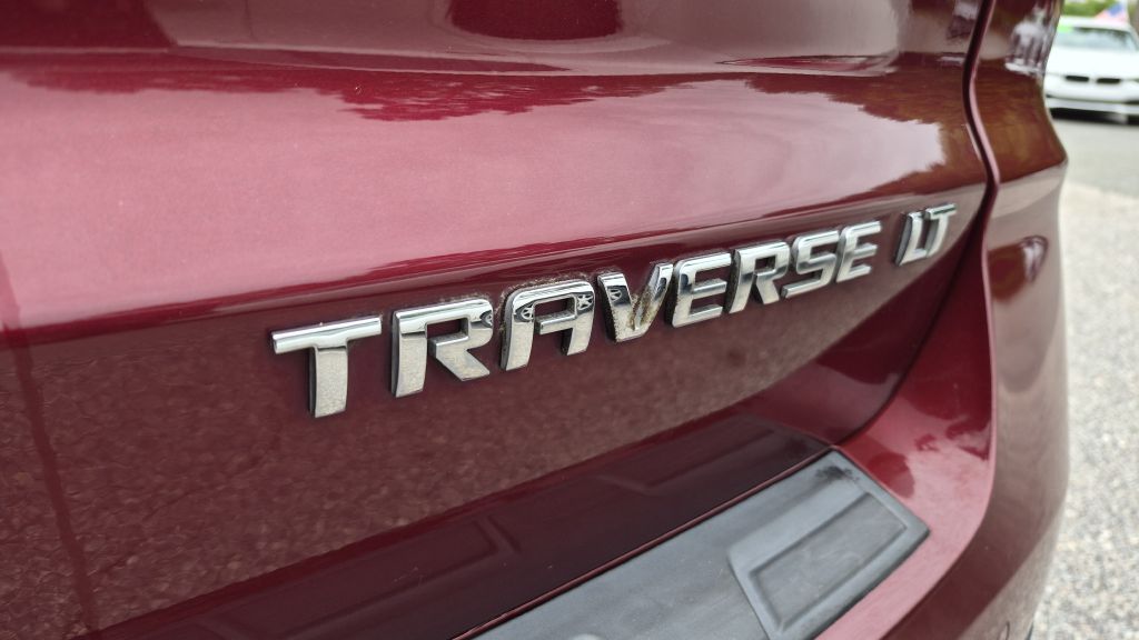 2016 chevrolet traverse lt