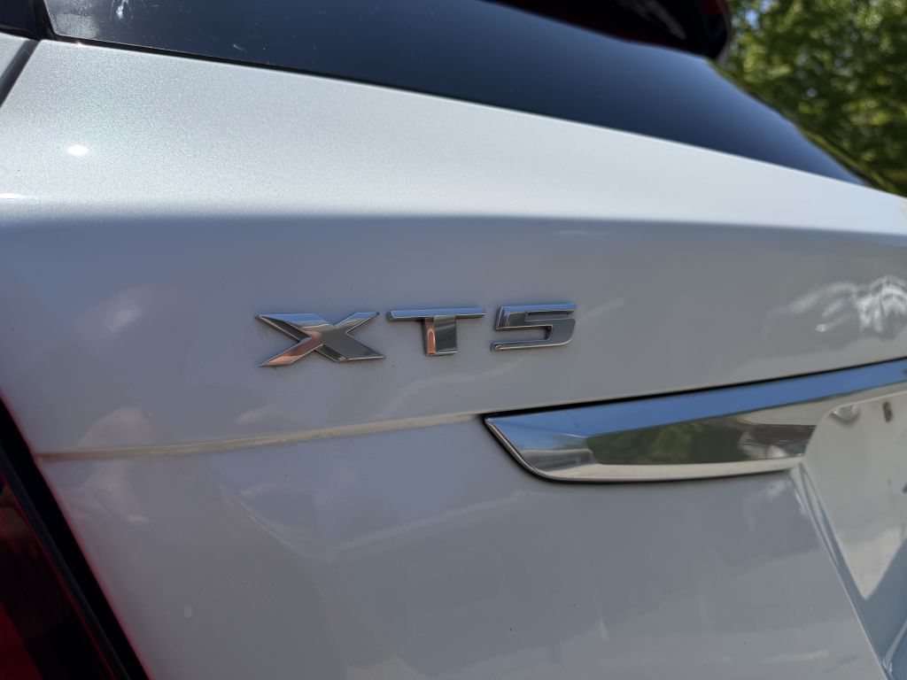2021 cadillac xt5 luxury