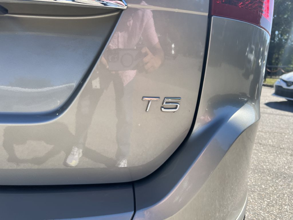 2015 Volvo XC60