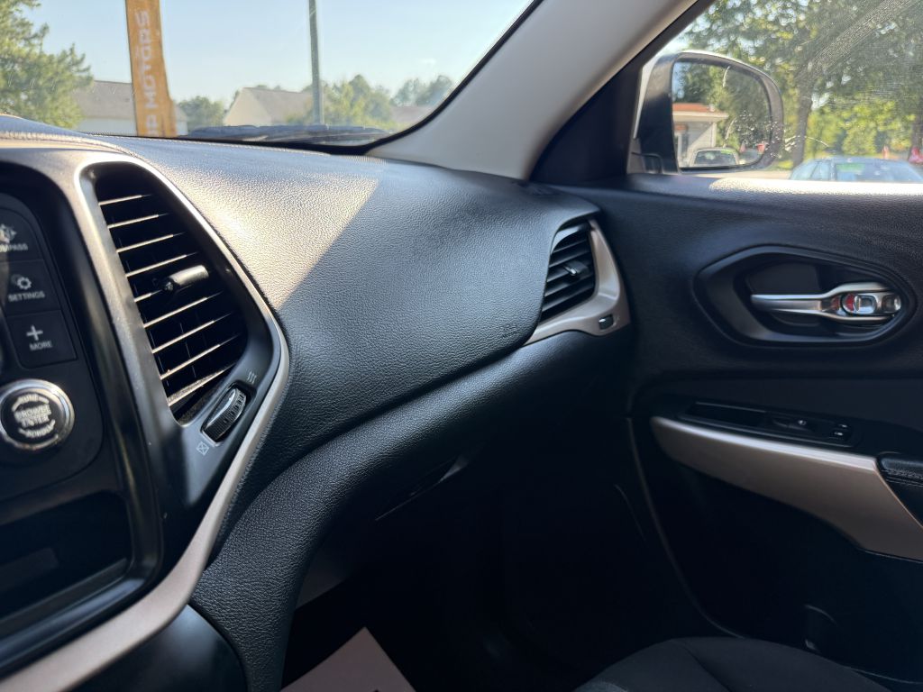 2018 jeep cherokee latitude