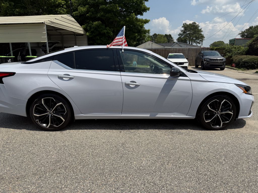 2024 nissan altima 2.5 sr