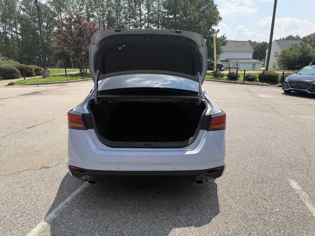 2024 nissan altima 2.5 sr