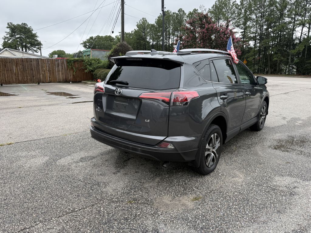 2018 toyota rav4 le
