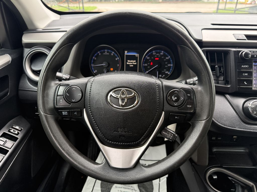 2018 toyota rav4 le
