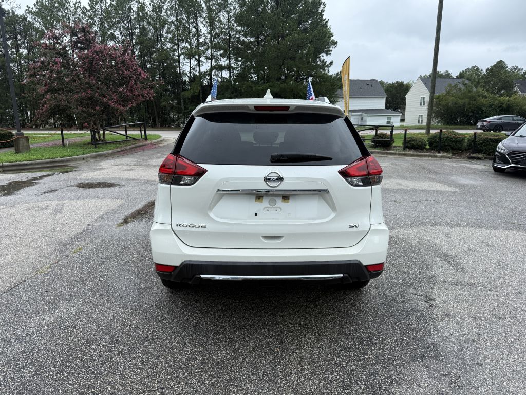2018 nissan rogue sv