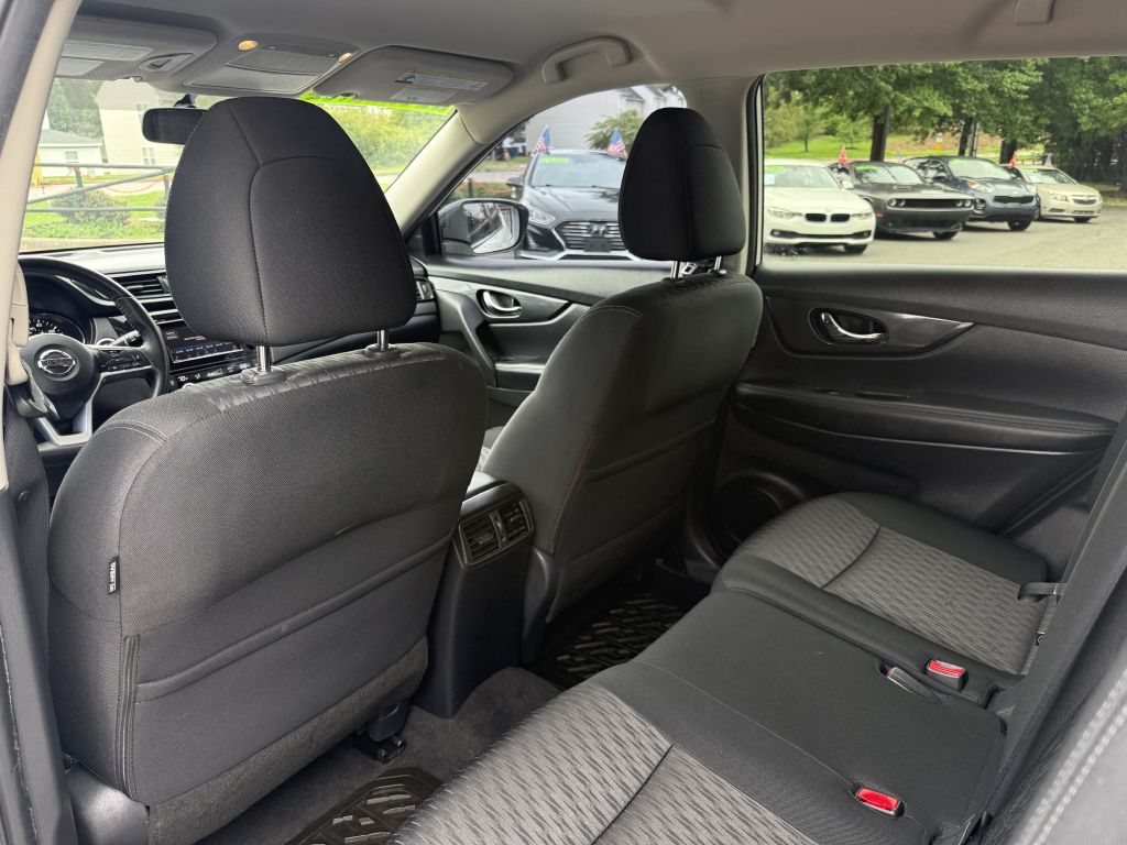 2018 nissan rogue sv