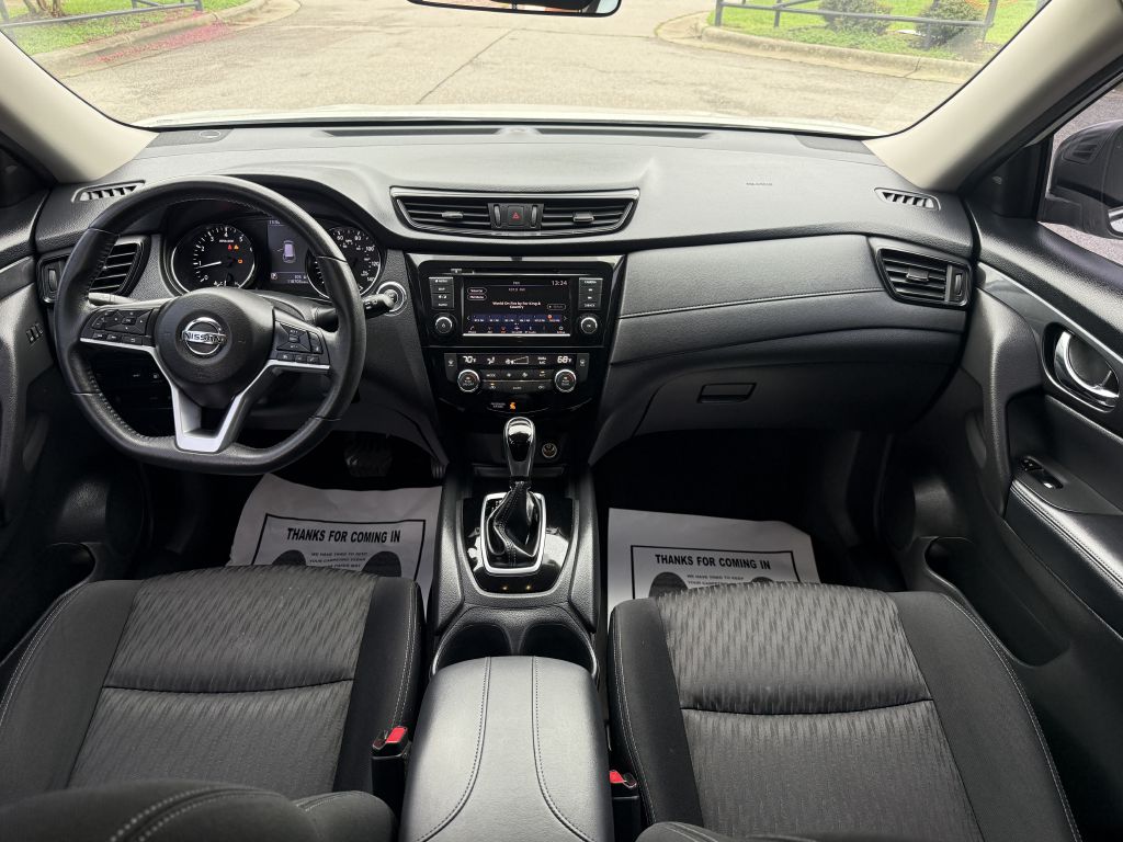 2018 nissan rogue sv