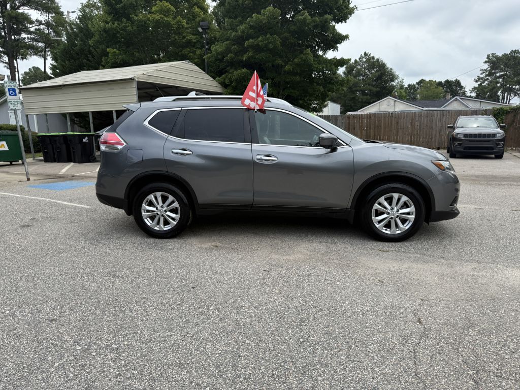 2016 nissan rogue sv