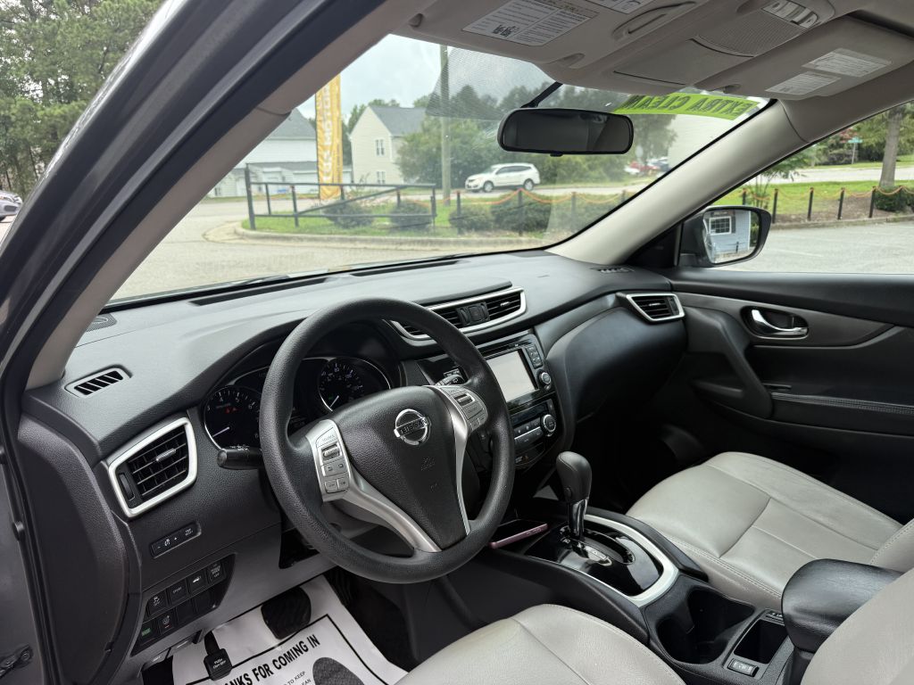 2016 nissan rogue sv