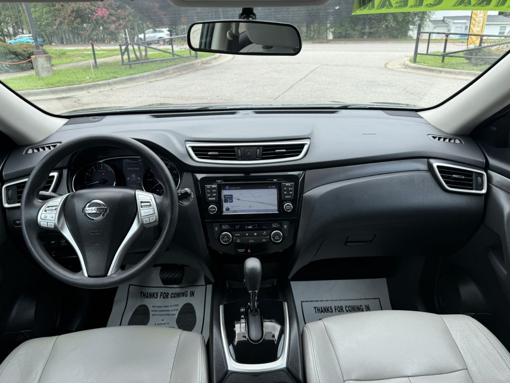 2016 nissan rogue sv