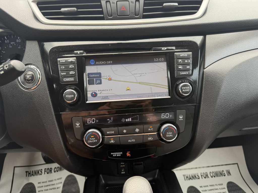 2016 nissan rogue sv