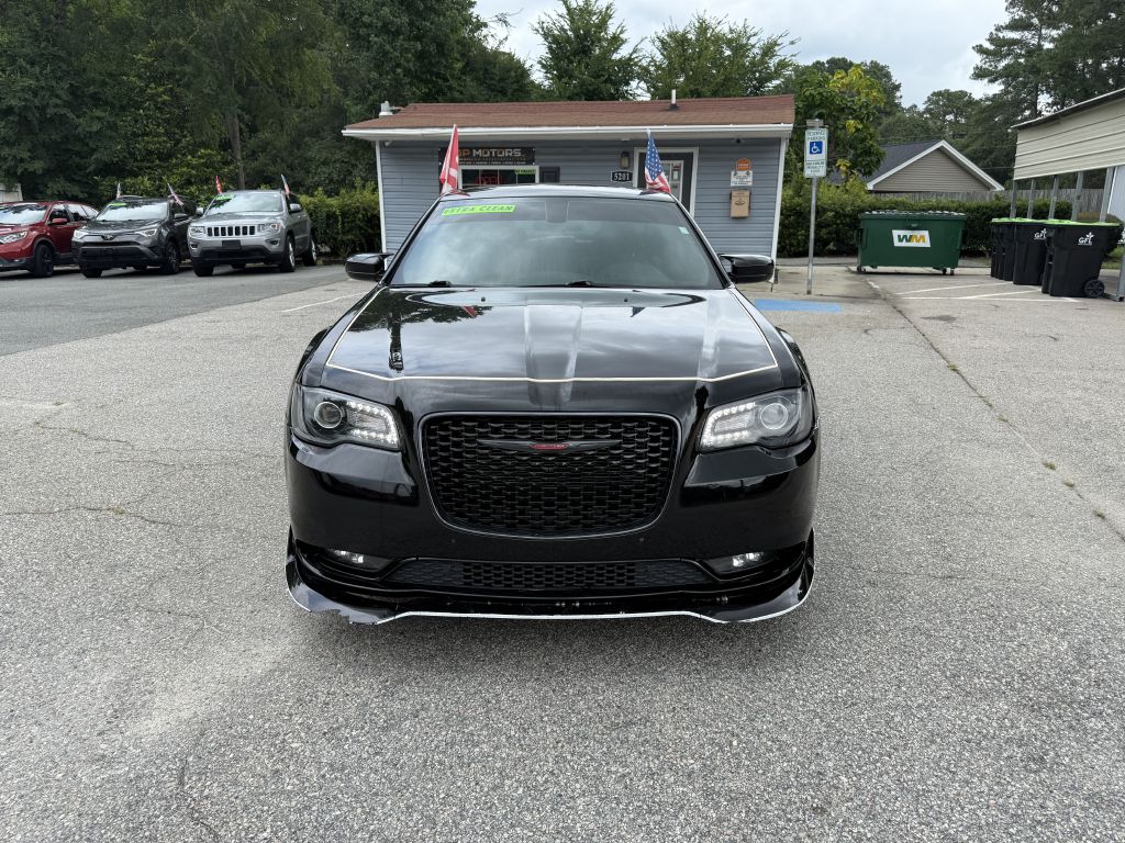 2022 chrysler 300 s v6