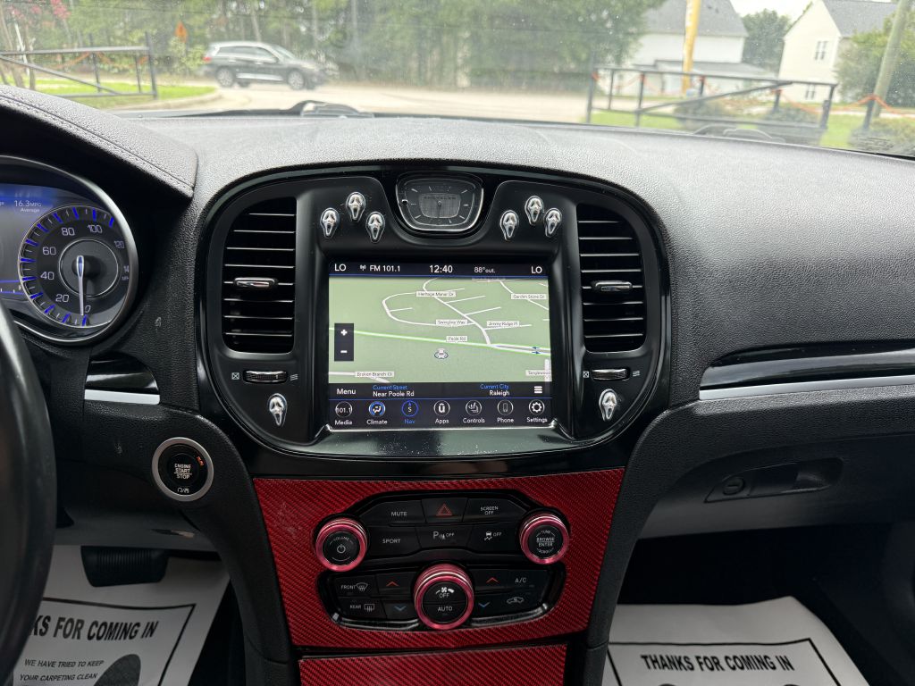 2022 chrysler 300 s v6