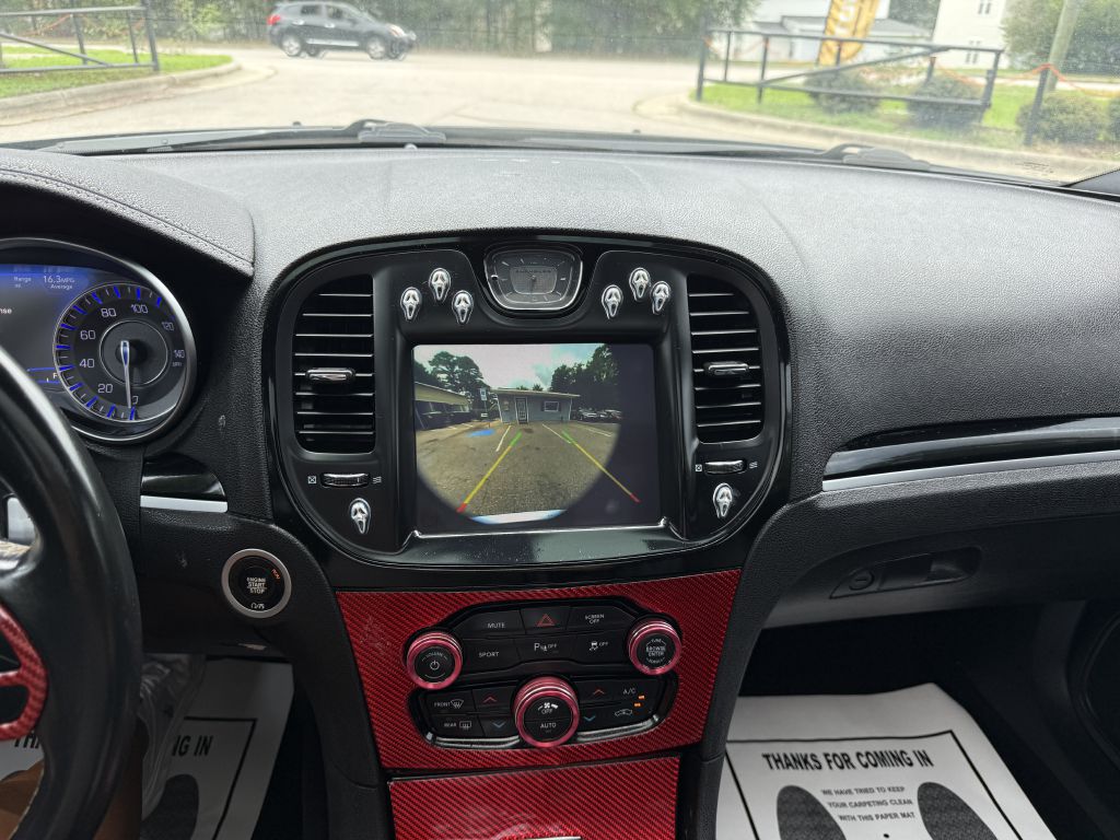 2022 chrysler 300 s v6