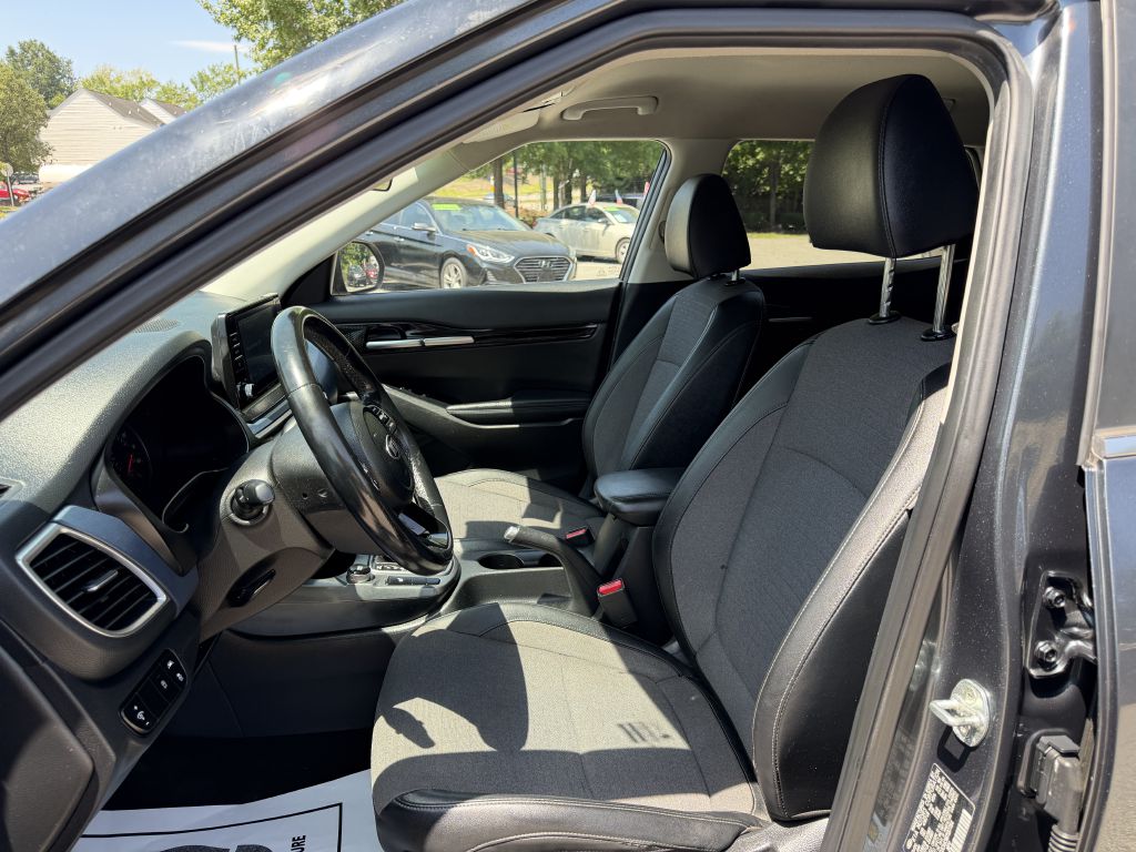 2021 kia seltos s