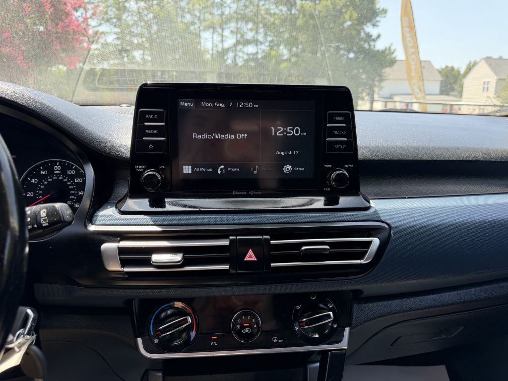 2021 kia seltos s